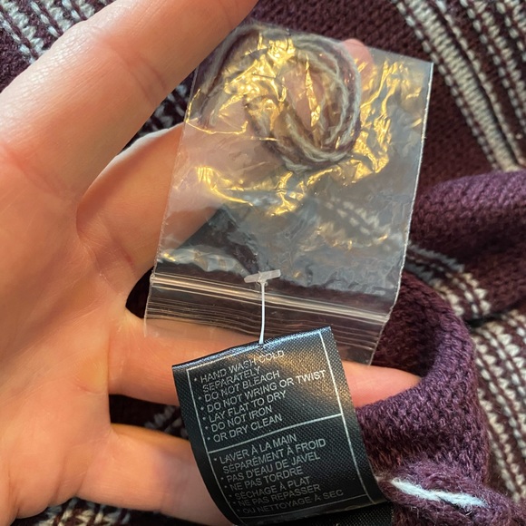 BB Dakota Cowl-neck Tunic - Picture 5 of 5